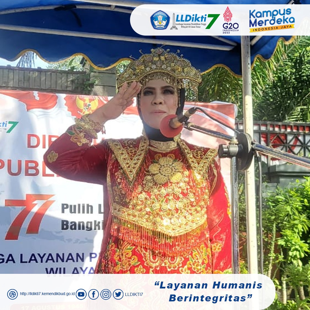 Kepala LLDIKTI Wilayah VII Kenakan Pakaian Adat Sumatera saat Pimpin Upacara HUT RI ke-77 di LLDIKTI Wilayah VII.